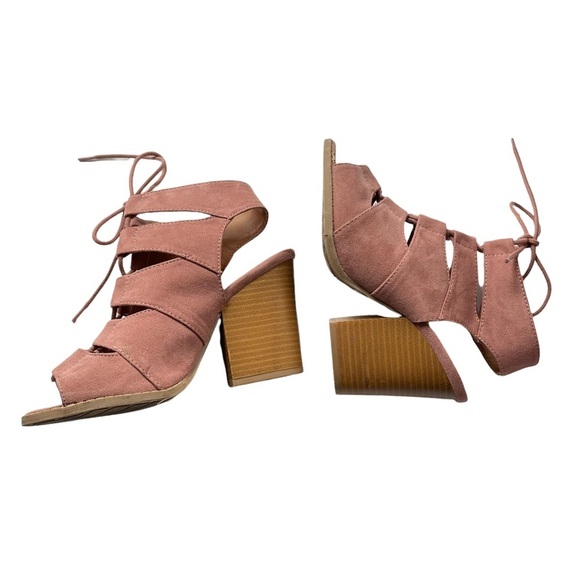 Charlotte Russe Lace Up Peep Toe Chunky Block Heels Booties Sz 6 - Picture 3 of 9